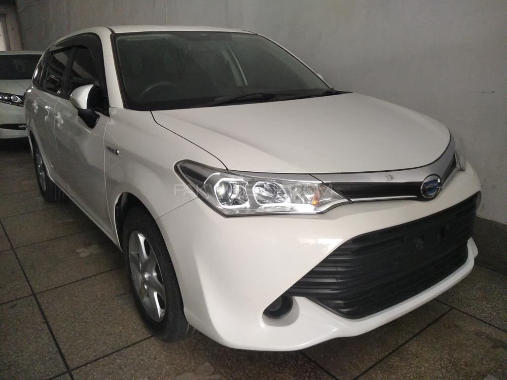 Toyota Corolla Fielder 2015 for Sale in Lahore Image-1
