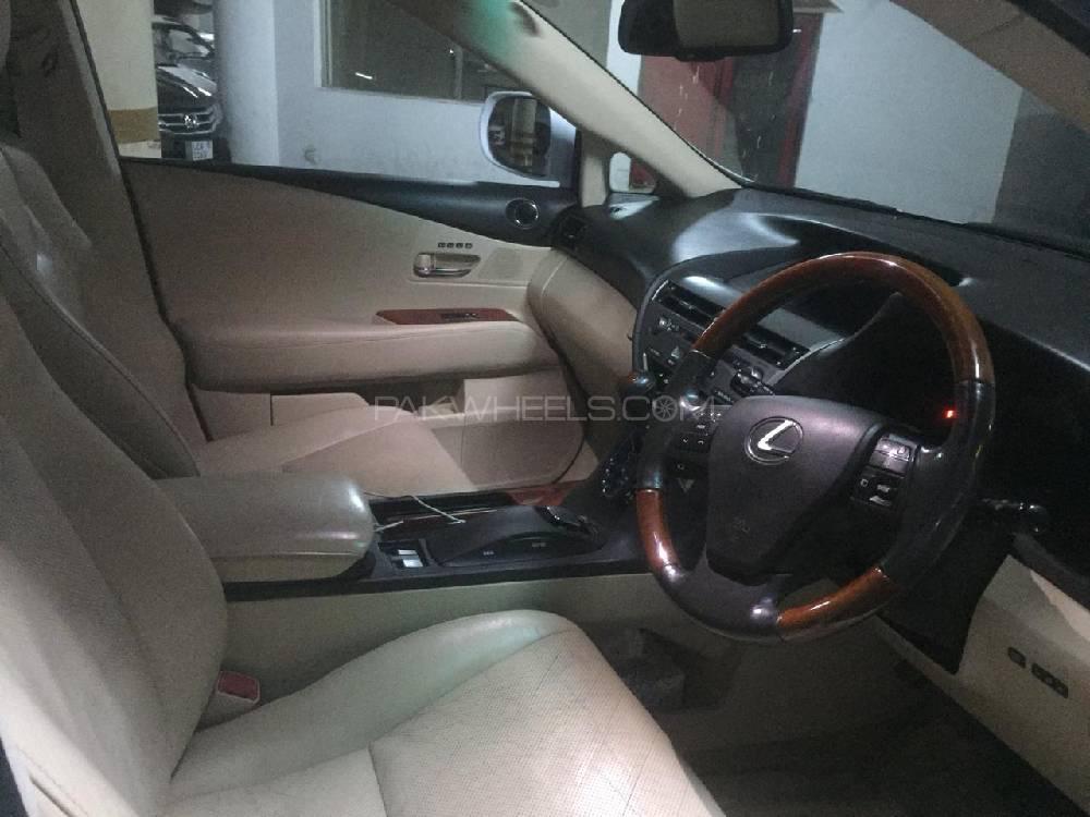لیکزس آر ایکس سیریز 2009 for Sale in راولپنڈی لیکزس آر ایکس سیریز 2009 for Sale in راولپنڈی Image-4