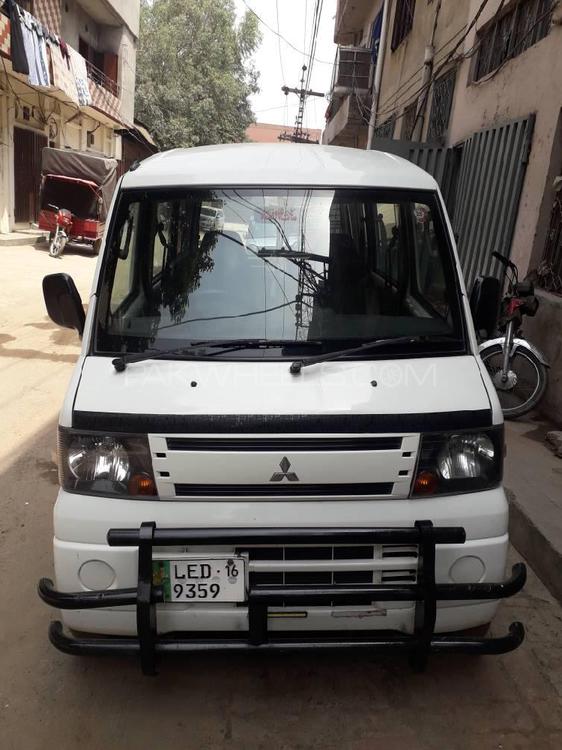 Mitsubishi Minicab 2011 for Sale in Lahore Image-1
