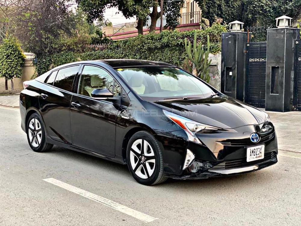 Toyota Prius S Touring Selection 2016 For Sale In Lahore Pakwheels 4257