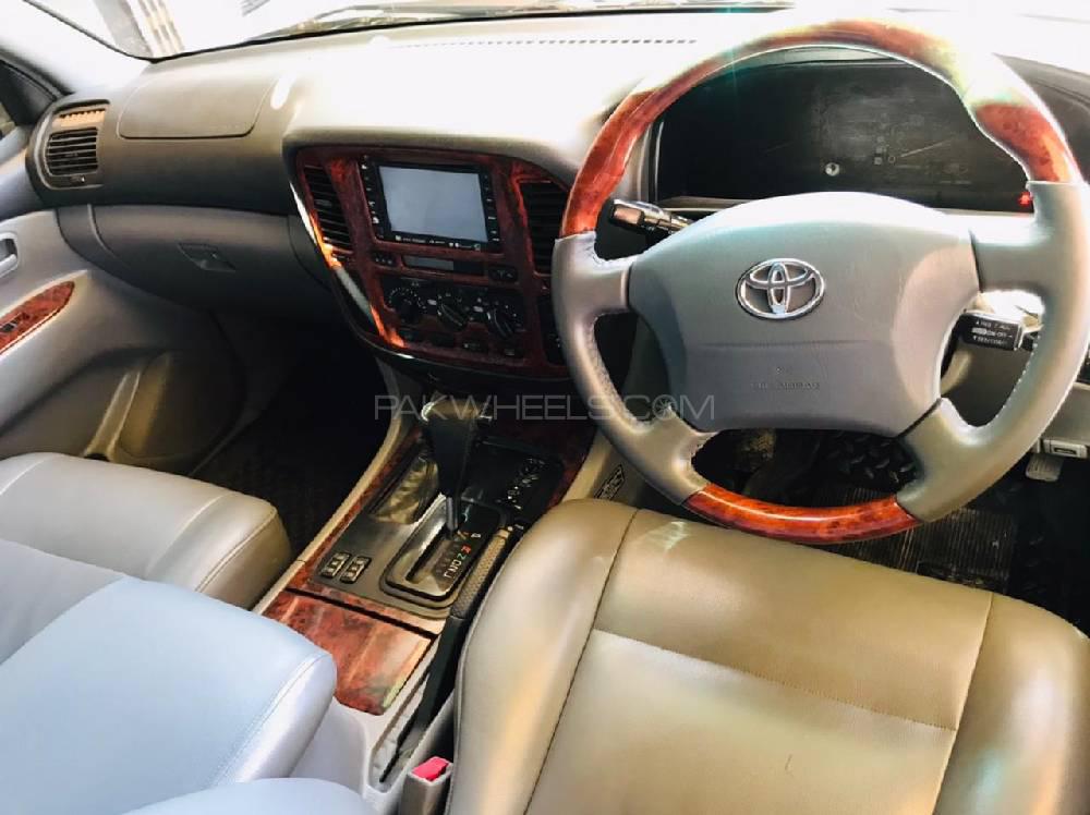 ٹویوٹا لینڈ کروزر 2002 for Sale in پشاور ٹویوٹا لینڈ کروزر 2002 for Sale in پشاور Image-16