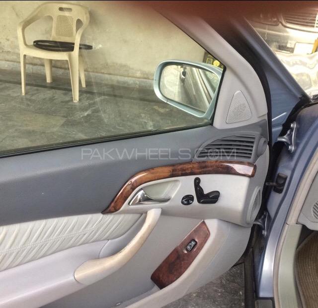 Mercedes Benz S Class 2003 for Sale in Lahore Mercedes Benz S Class 2003 for Sale in Lahore Image-4