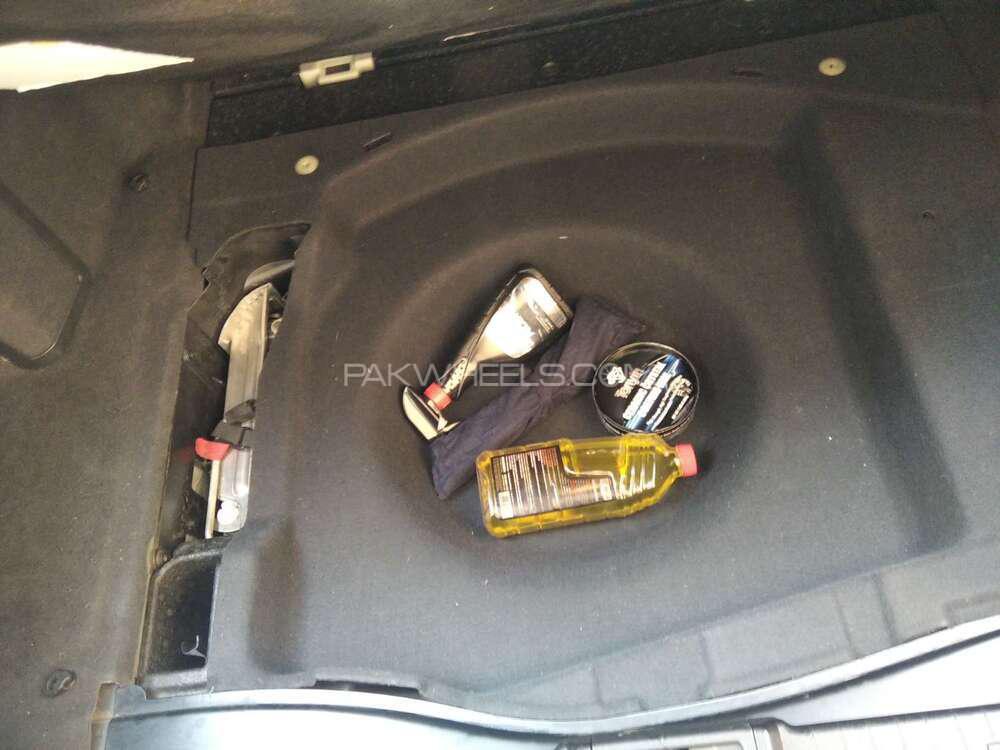 Mercedes Benz E Class 2004 for Sale in Islamabad Mercedes Benz E Class 2004 for Sale in Islamabad Image-16