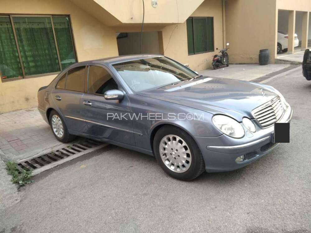 Mercedes Benz E Class 2004 for Sale in Islamabad Mercedes Benz E Class 2004 for Sale in Islamabad Image-2