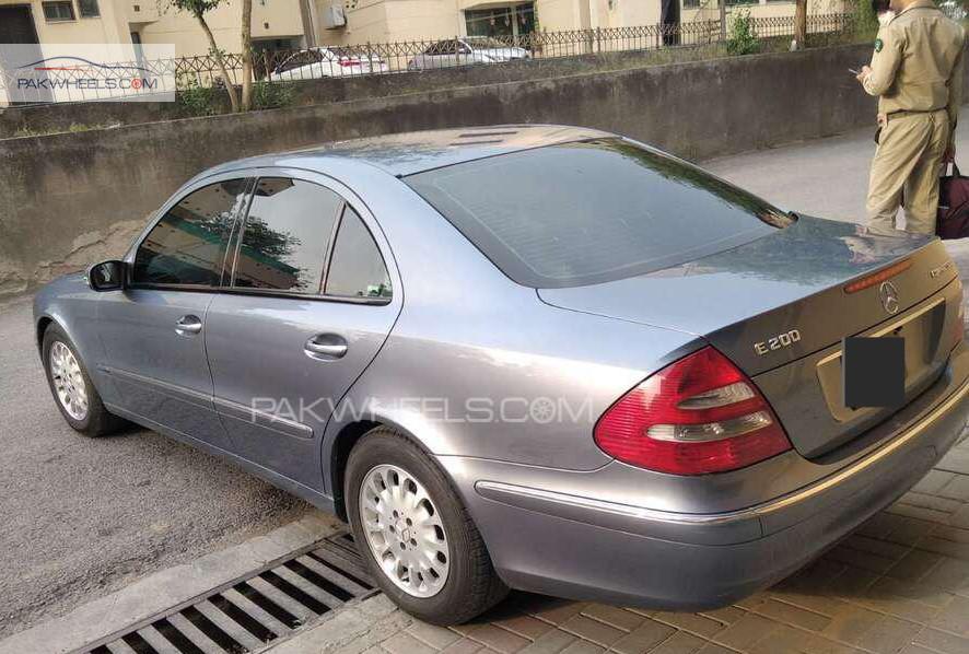 Mercedes Benz E Class 2004 for Sale in Islamabad Mercedes Benz E Class 2004 for Sale in Islamabad Image-6