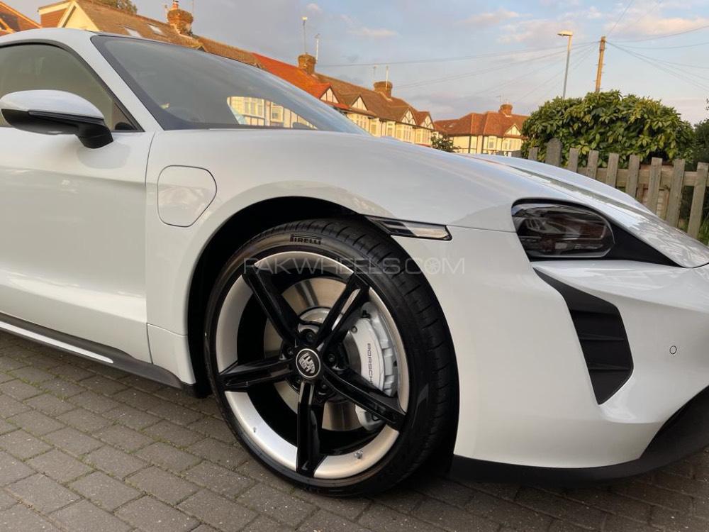 Porsche Taycan 2021 for Sale in Lahore Porsche Taycan 2021 for Sale in Lahore Image-3