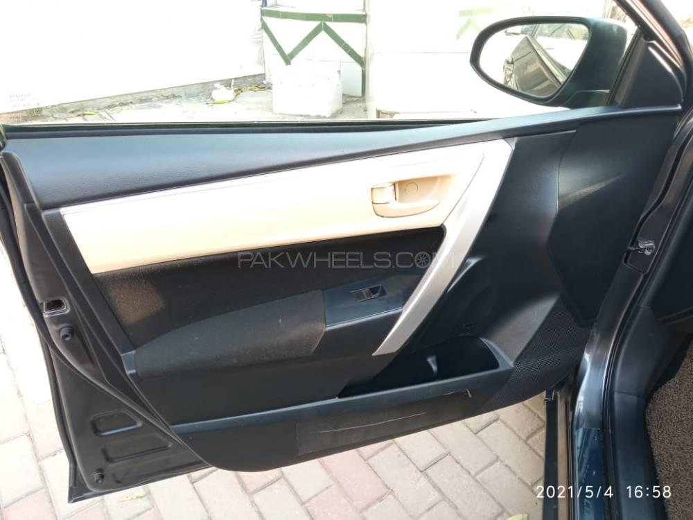 Toyota Corolla 2018 for Sale in Lahore Toyota Corolla 2018 for Sale in Lahore Image-14