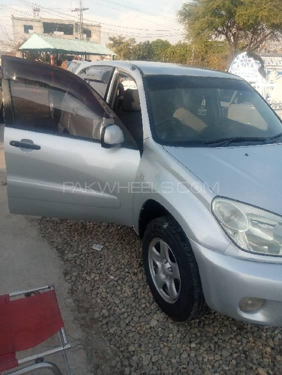 ٹویوٹا راو 4 2003 for Sale in اسلام آباد ٹویوٹا راو 4 2003 for Sale in اسلام آباد Image-8