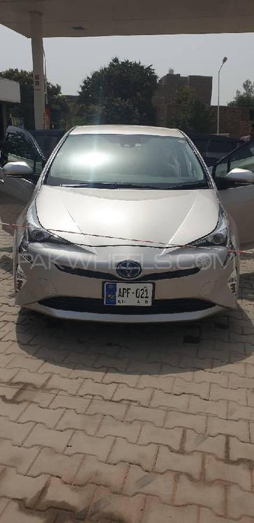 Toyota Prius 2017 for Sale in Multan Image-1