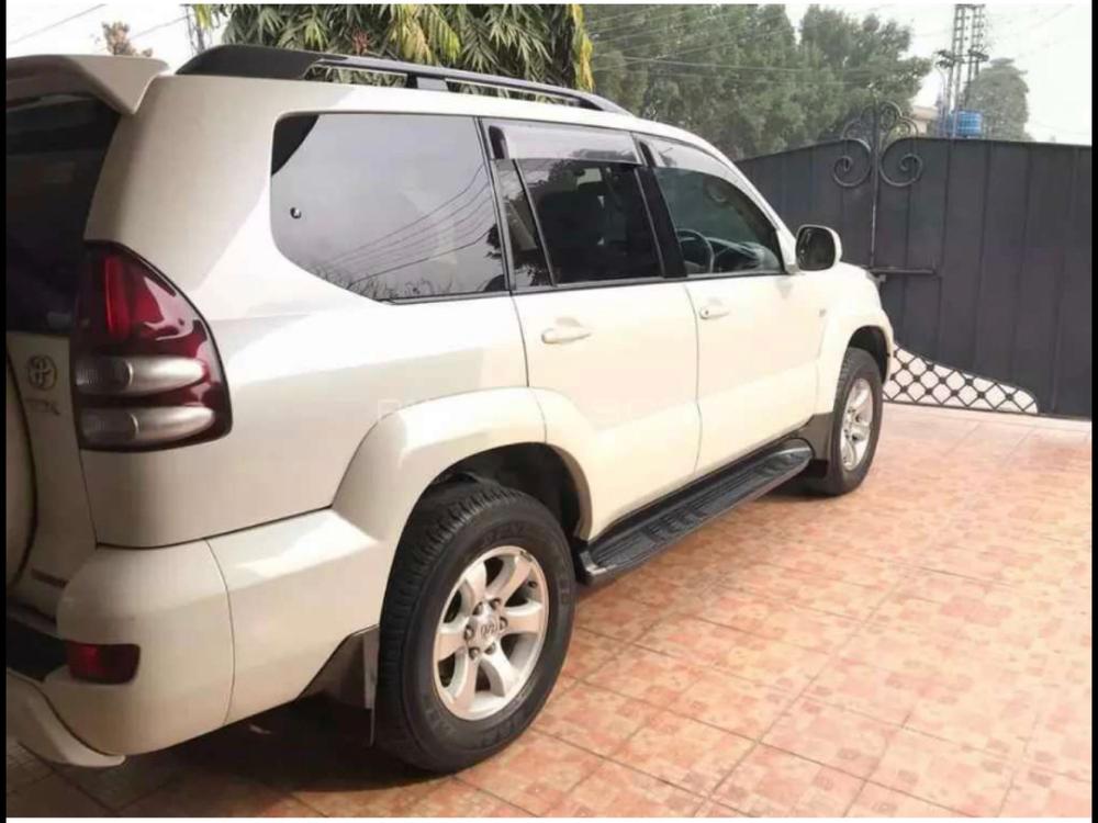 Toyota Prado 2004 for Sale in Gujranwala Toyota Prado 2004 for Sale in Gujranwala Image-4