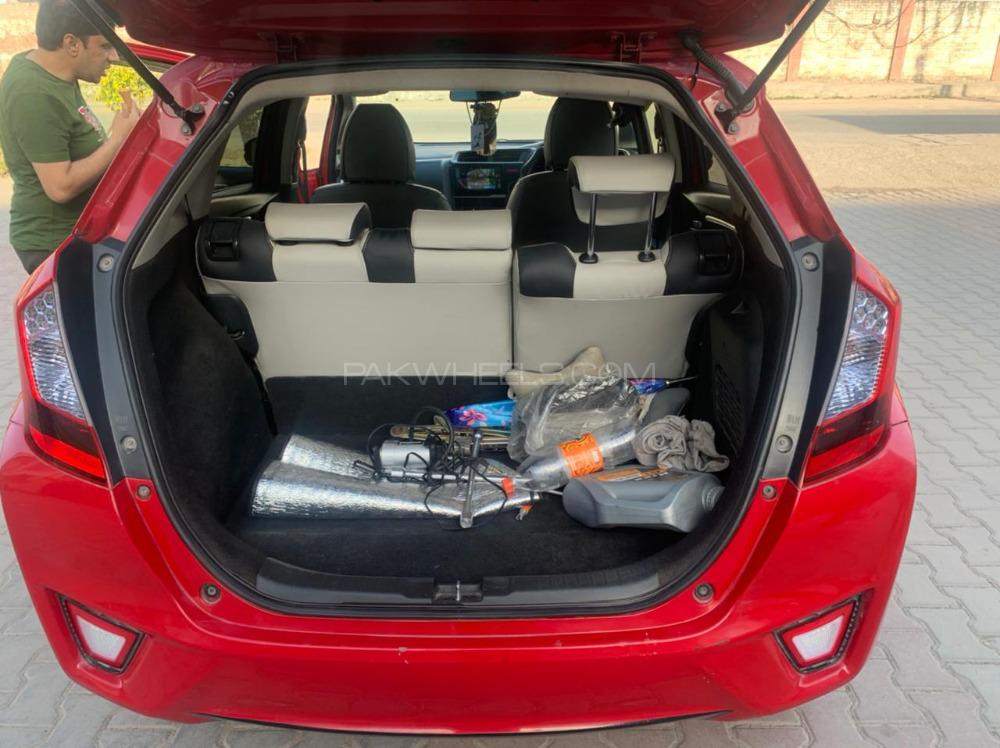 Honda Fit 2015 for Sale in Sialkot Honda Fit 2015 for Sale in Sialkot Image-9