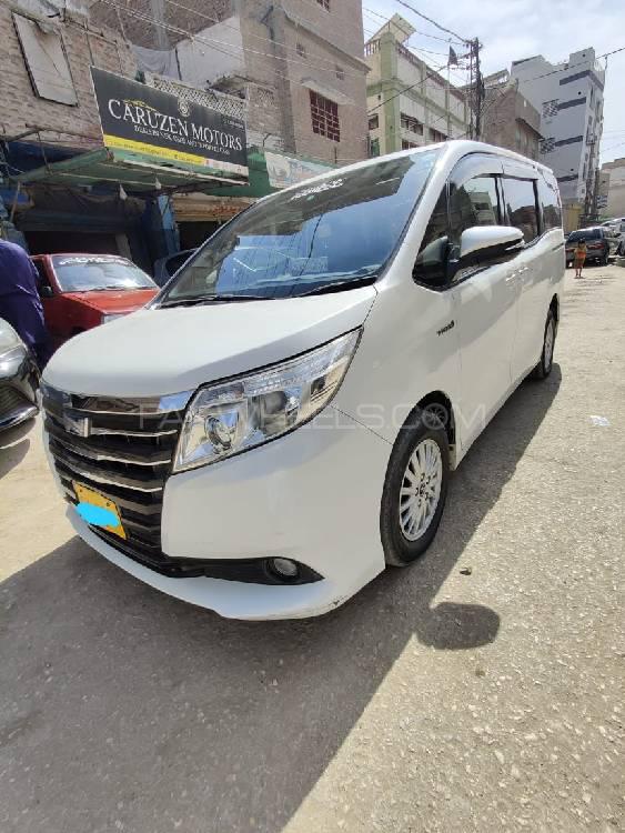 Toyota Noah 2015 for Sale in Karachi Image-1