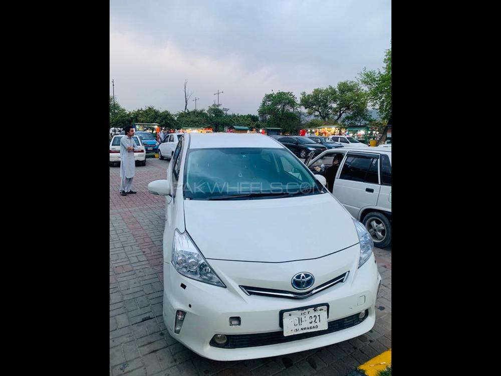 Toyota Prius Alpha 2011 for Sale in Islamabad Toyota Prius Alpha 2011 for Sale in Islamabad Image-6