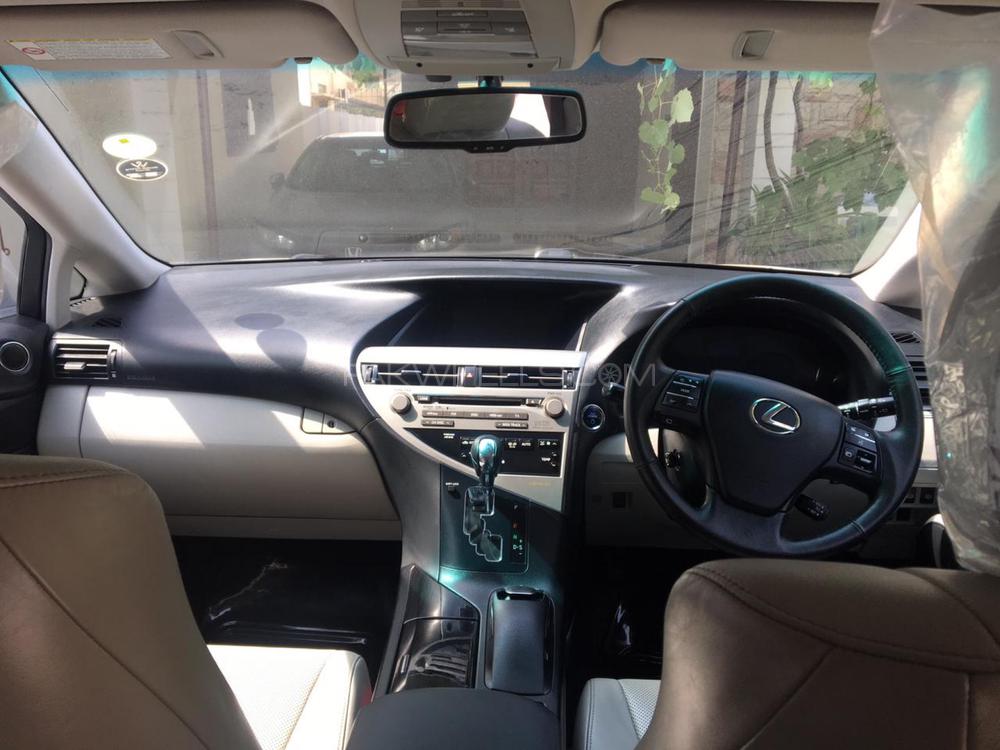 لیکزس آر ایکس سیریز 2010 for Sale in لاہور لیکزس آر ایکس سیریز 2010 for Sale in لاہور Image-8