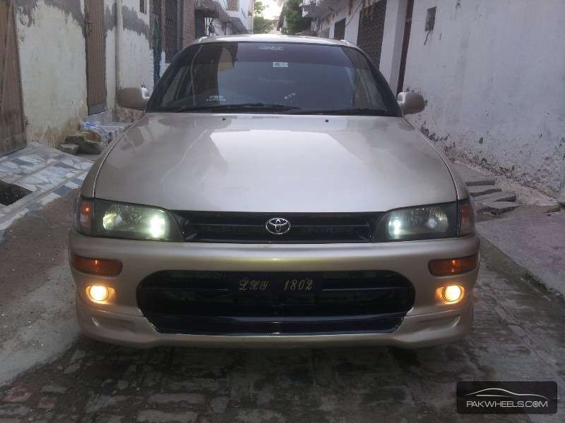 Toyota Corolla 2001 for Sale in Peshawar Image-1