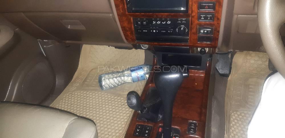 Toyota Prado 2001 for Sale in Peshawar Toyota Prado 2001 for Sale in Peshawar Image-6