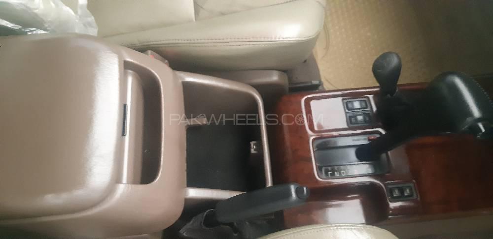 Toyota Prado 2001 for Sale in Peshawar Toyota Prado 2001 for Sale in Peshawar Image-16