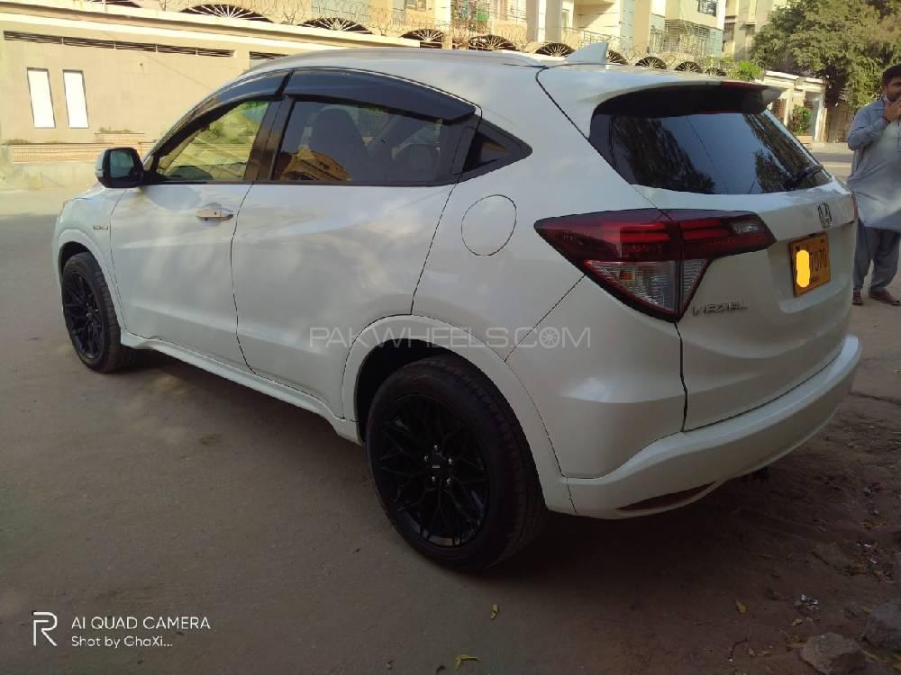 Honda Vezel 2015 for Sale in Hyderabad Honda Vezel 2015 for Sale in Hyderabad Image-8