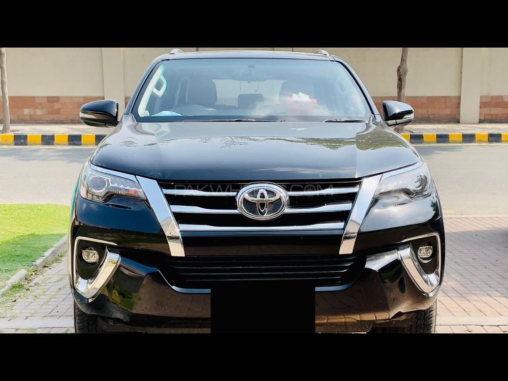 Toyota Fortuner 2020 for Sale in Lahore Image-1