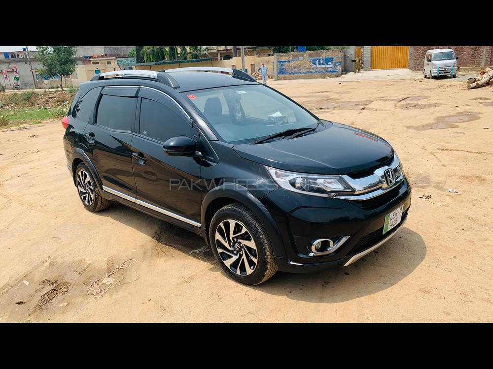 ہونڈا بی آر-وی 2017 for Sale in سیالکوٹ ہونڈا بی آر-وی 2017 for Sale in سیالکوٹ Image-2