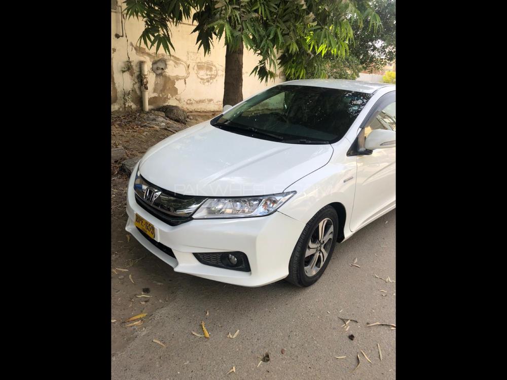 Honda Grace Hybrid 2015 for Sale in Karachi Honda Grace Hybrid 2015 for Sale in Karachi Image-2