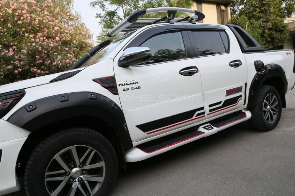 Toyota Hilux 2018 for Sale in Lahore Toyota Hilux 2018 for Sale in Lahore Image-6