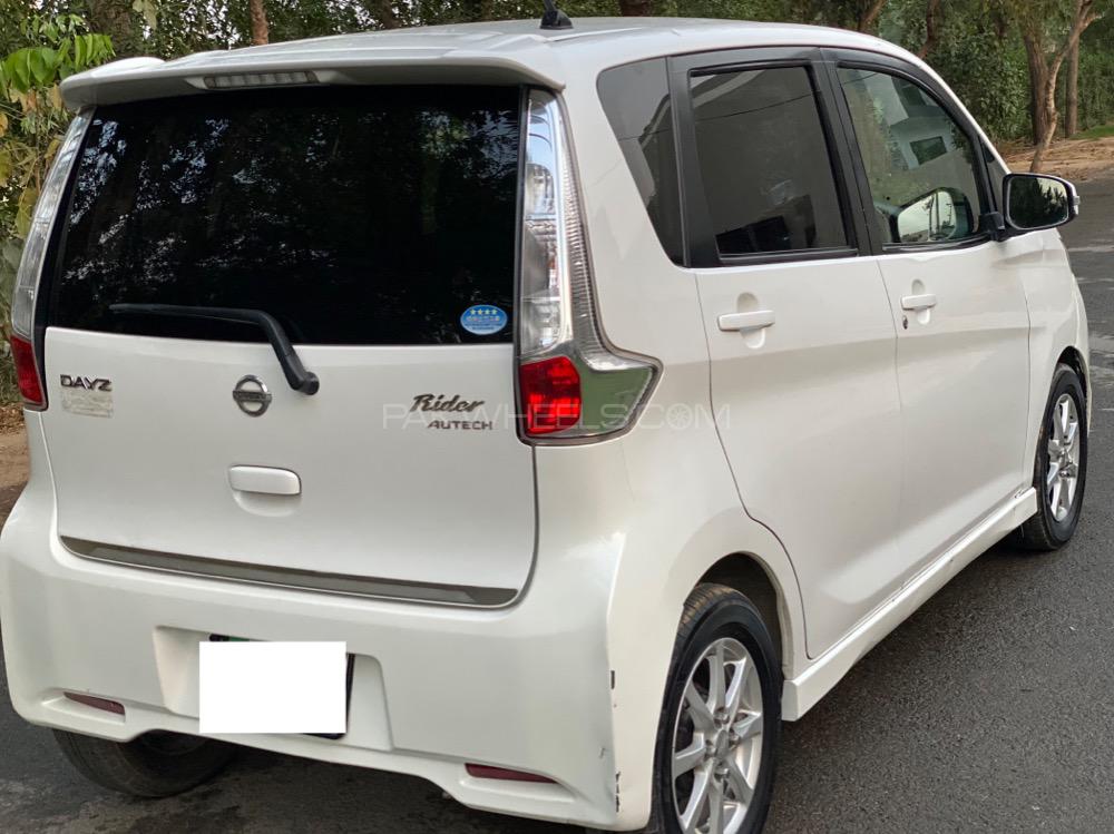 نسان ڈیز ہائی وے اسٹار 2013 for Sale in لاہور نسان ڈیز ہائی وے اسٹار 2013 for Sale in لاہور Image-9