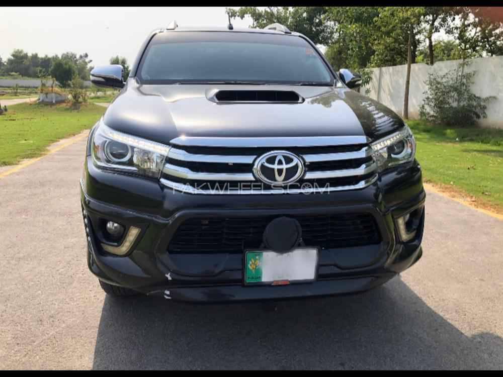 Toyota Hilux 2017 for Sale in Sargodha Image-1