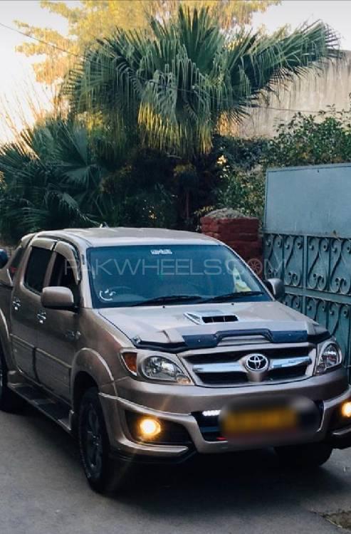 Toyota Hilux 2005 for Sale in Peshawar Image-1