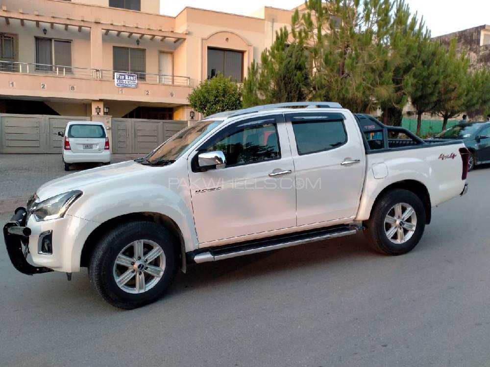 Isuzu D-Max 2019 for Sale in Islamabad Isuzu D-Max 2019 for Sale in Islamabad Image-4