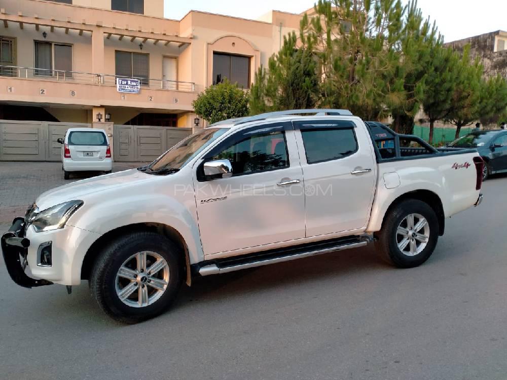 Isuzu D-Max 2019 for Sale in Islamabad Isuzu D-Max 2019 for Sale in Islamabad Image-14