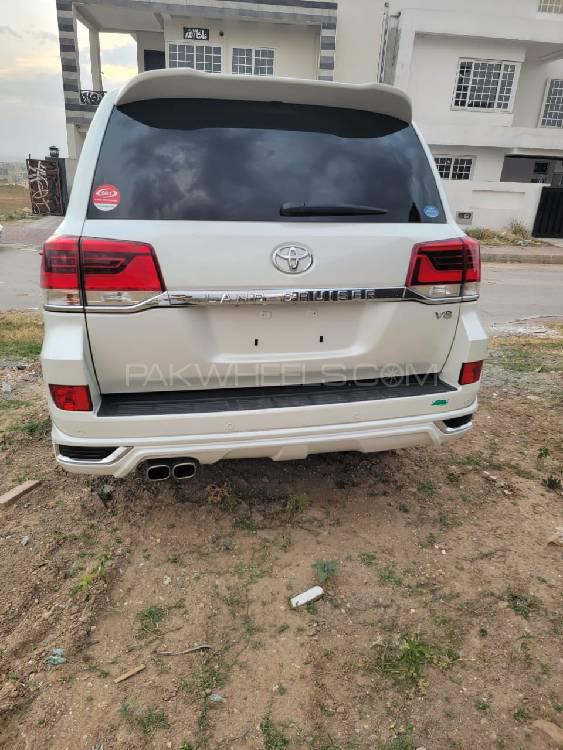 Toyota Land Cruiser 2017 for Sale in Lahore Image-1