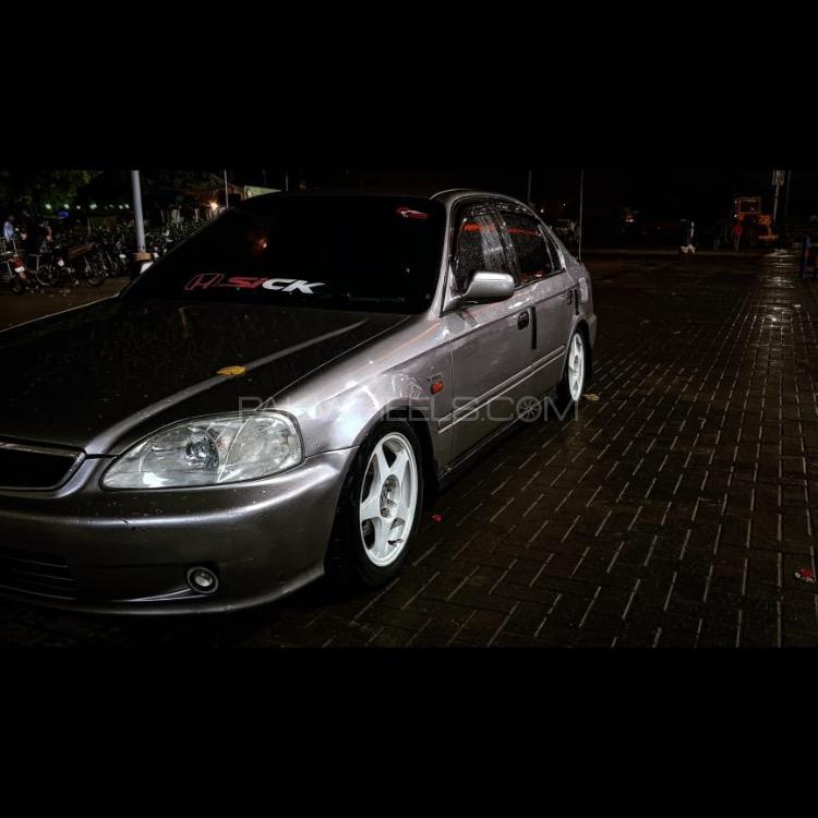 ہونڈا سوک - 2001  Image-1