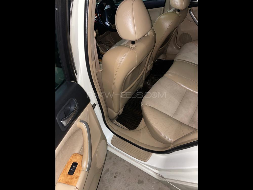 ہونڈا اکارڈ 2003 for Sale in سیالکوٹ ہونڈا اکارڈ 2003 for Sale in سیالکوٹ Image-8