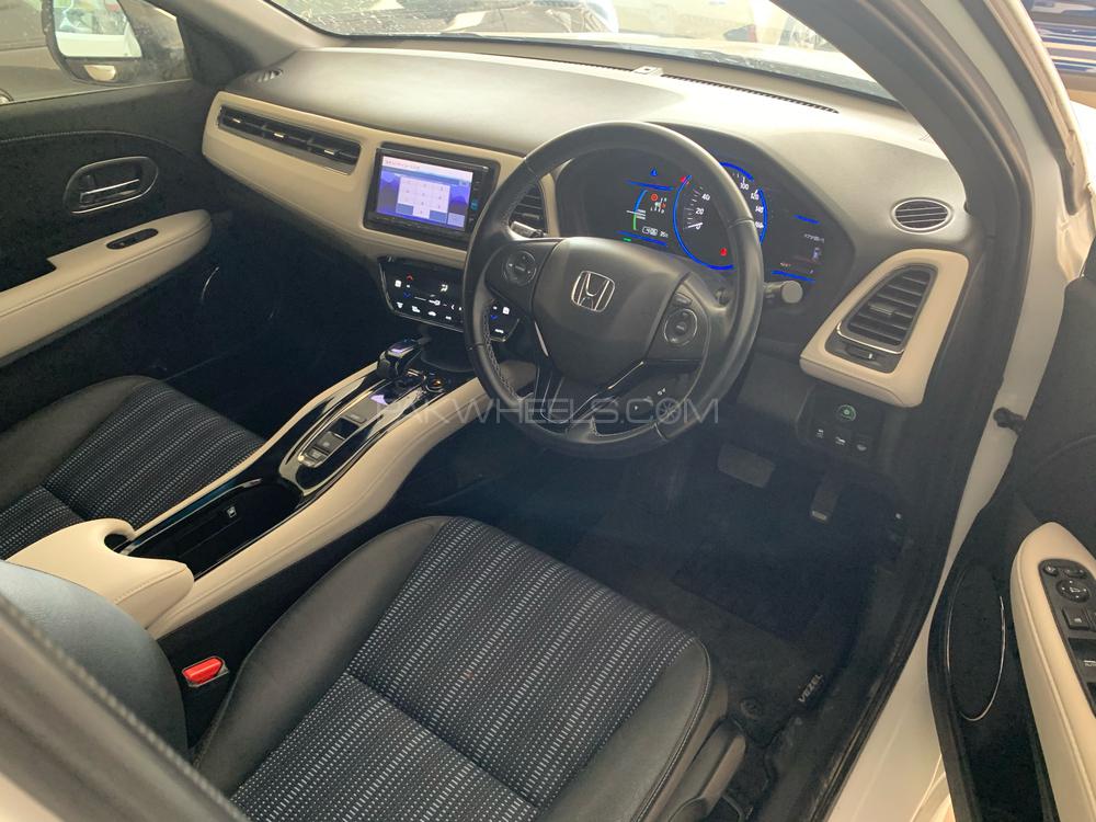 Honda Vezel 2016 for Sale in Karachi Honda Vezel 2016 for Sale in Karachi Image-11