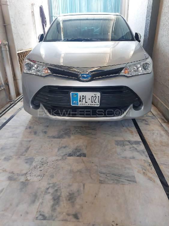 Toyota Corolla Axio 2017 for Sale in Hayatabad Image-1