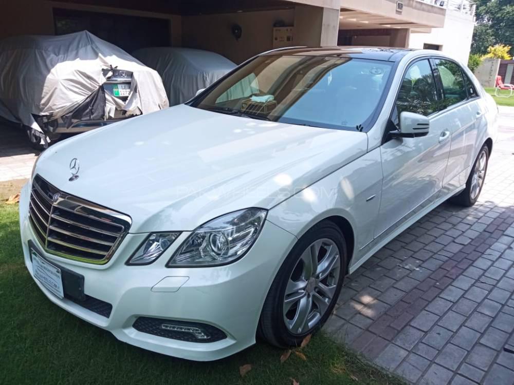 Mercedes Benz E Class 2010 for Sale in Lahore Mercedes Benz E Class 2010 for Sale in Lahore Image-3