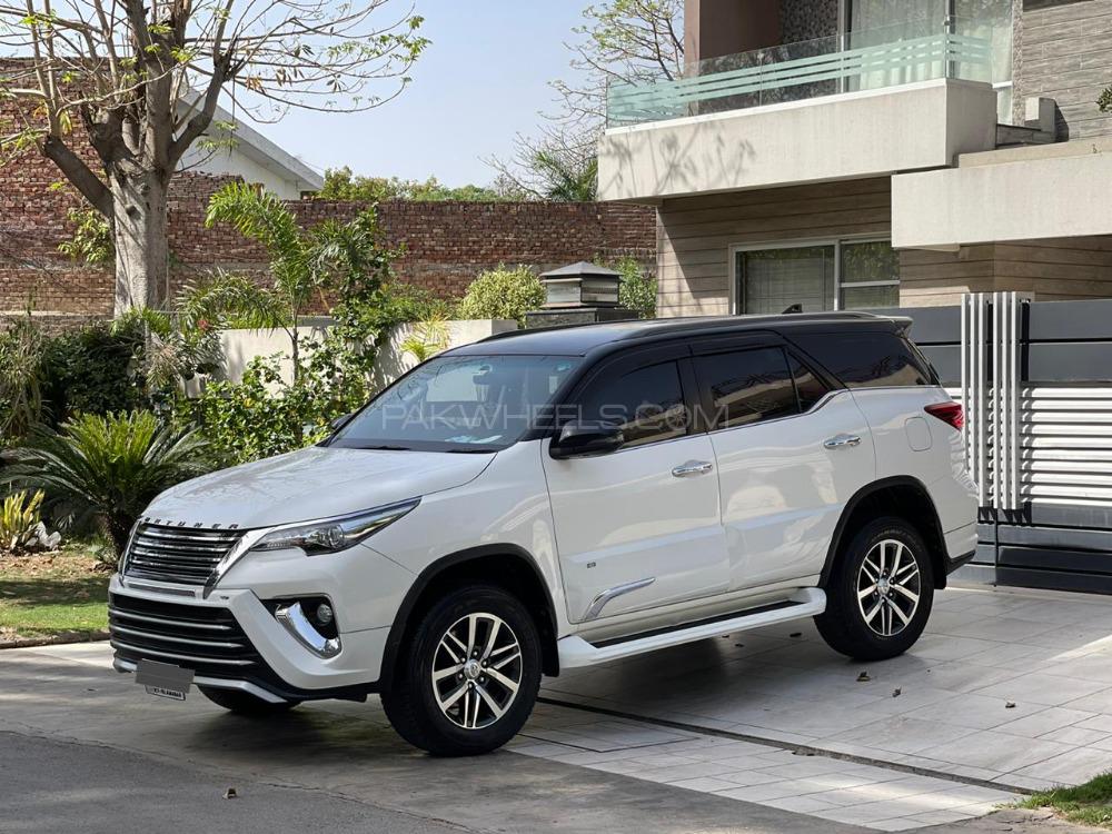 Toyota Fortuner 2018 for Sale in Sialkot Toyota Fortuner 2018 for Sale in Sialkot Image-4