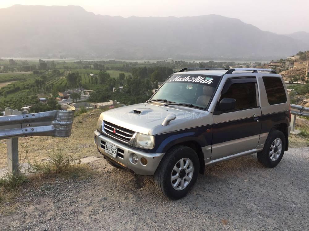 Mitsubishi pajero mini 2000