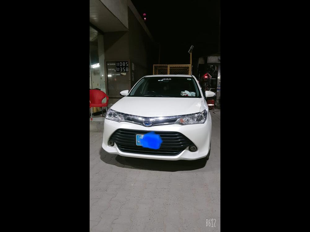 Toyota Corolla Fielder 2015 for Sale in Akora khattak Image-1