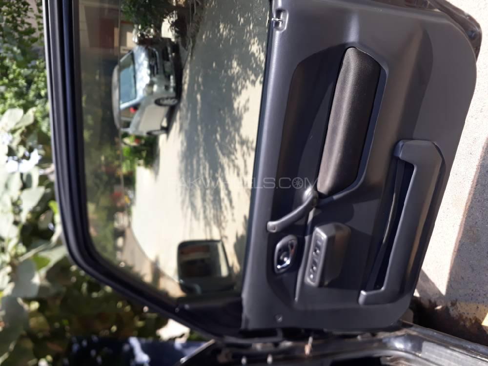Suzuki Jimny 2012 for Sale in Lahore Suzuki Jimny 2012 for Sale in Lahore Image-13