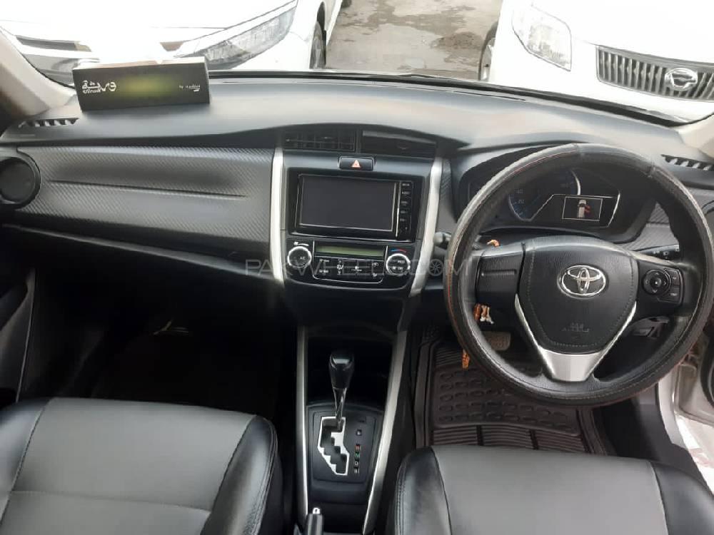 Toyota Corolla Fielder 2015 for Sale in Layyah Image-1