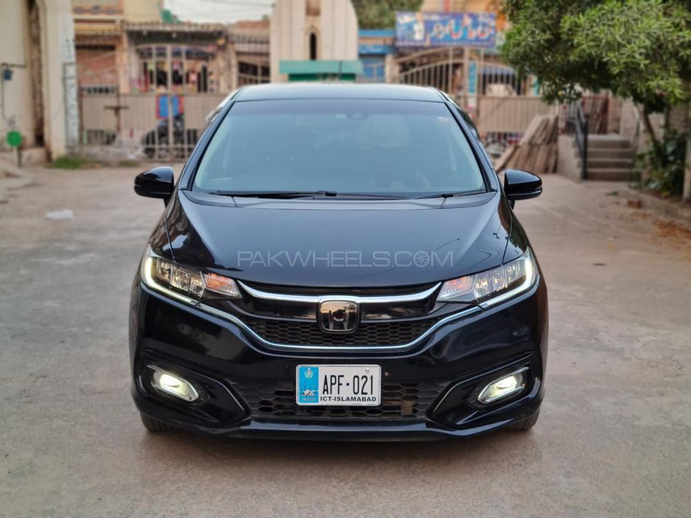 Honda Fit 2017 for Sale in Multan Image-1