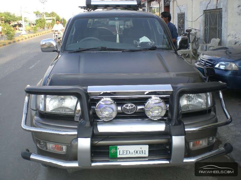 Toyota Surf 2000 for Sale in Bahawalpur Image-1