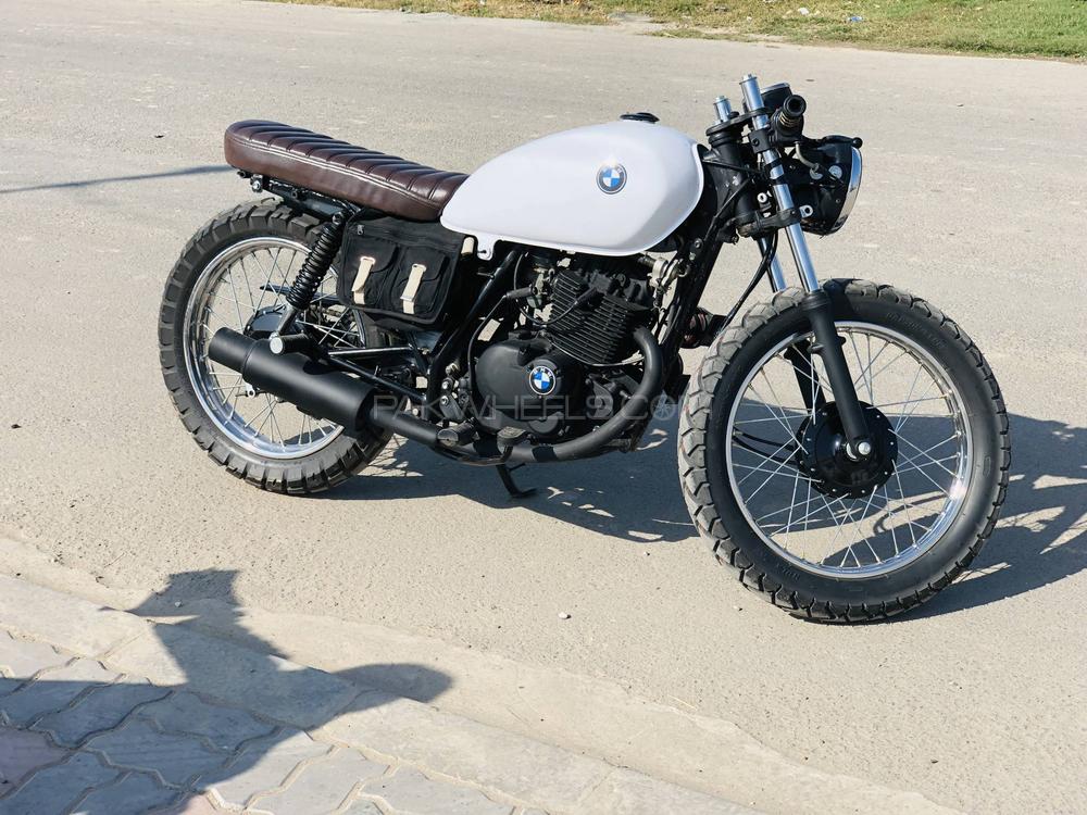 سوزوکی GS 150 - 2016 BMW Image-1