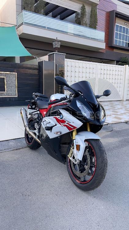 BMW S1000RR - 2017  Image-1