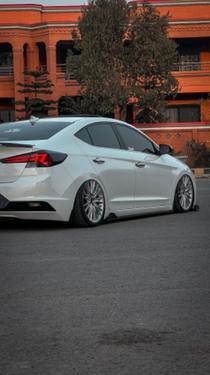 Hyundai Elantra - 2022