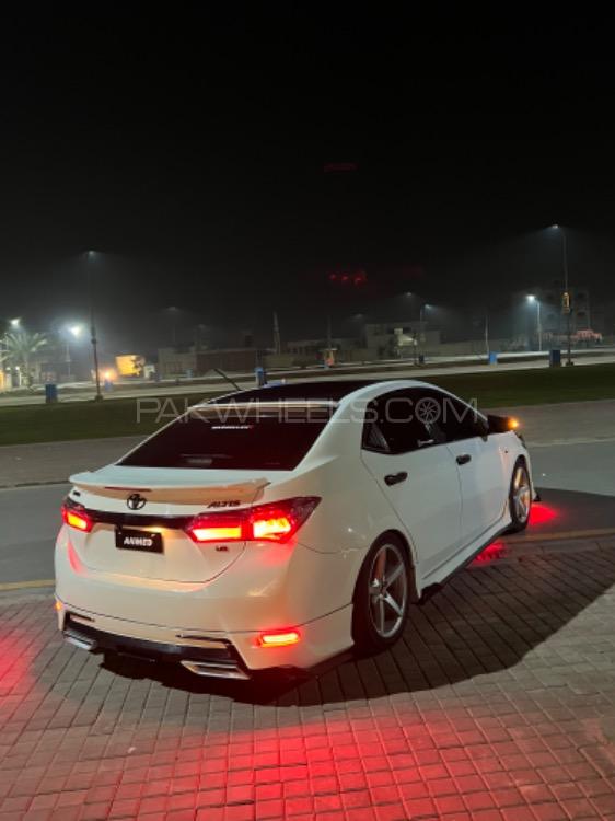 Toyota Corolla - 2017  Image-1