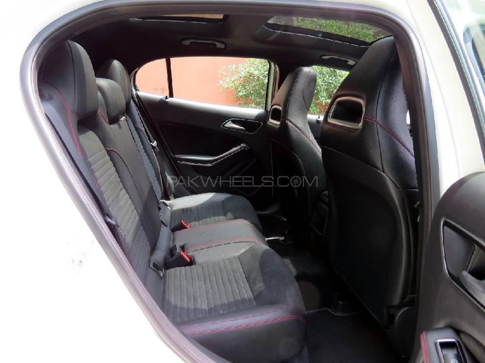 Mercedes Benz GLA Class 2017 for Sale in Islamabad Mercedes Benz GLA Class 2017 for Sale in Islamabad Image-17