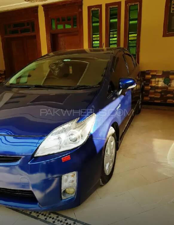 Toyota Prius 2011 for Sale in Abbottabad Image-1